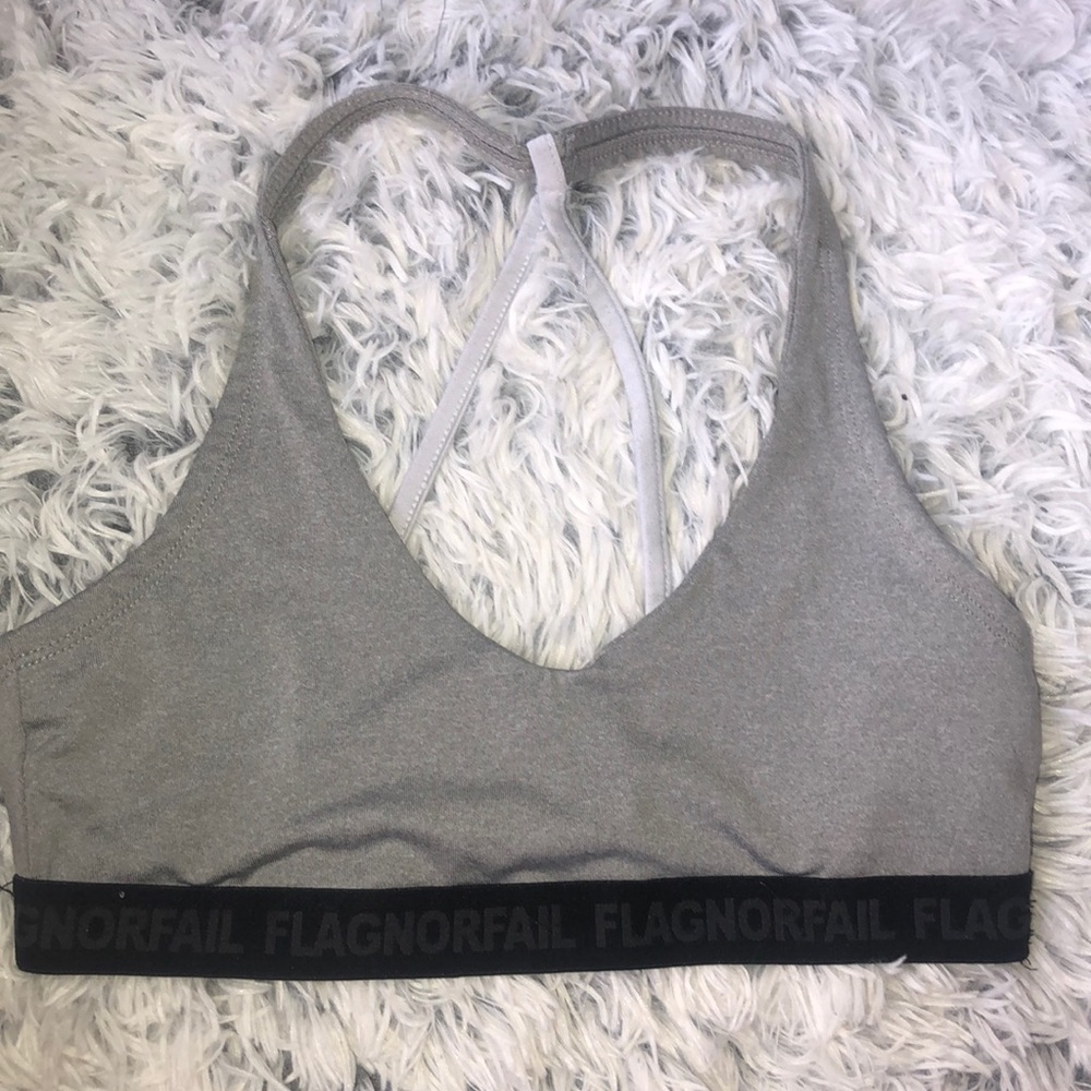 Flag nor fail sports bra
